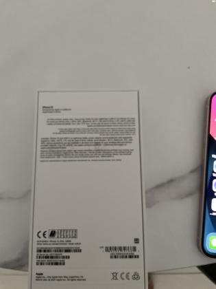 למכירה אייפון 13 בצבע ורוד