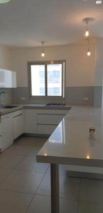 יוני נתניהו 12 (אם המושבות)