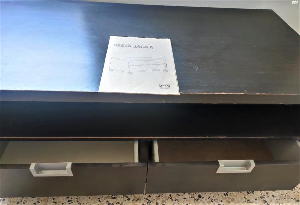 מזנון איקאה Besta Jagra בצבע שחור