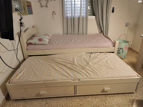 מיטת יחיד נפתחת של עצמלה - דגם מיכל