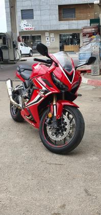 הונדה CBR650R (2020)