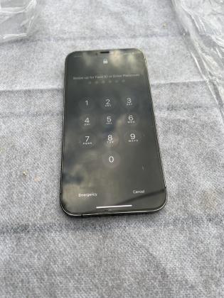 אייפון 12 פרו מקס נהריה