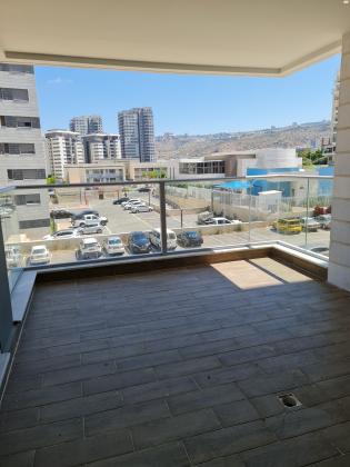 שדרות יצחק שמיר 9 (גלי כרמל, ז'בוטינסקי)