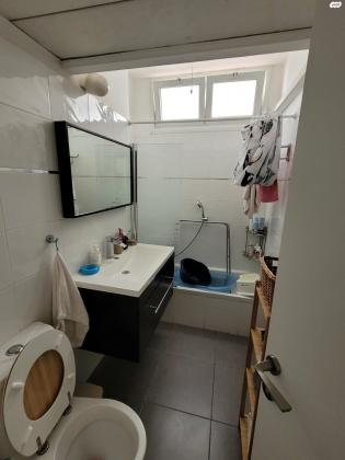 הרב אוורבוך 28 (הדר)