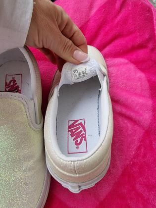 נעלי ואנס חדשות מידה 28,