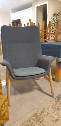 כורסת איקאה חדשה ויפייפיה, נמכרת