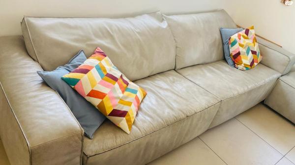 למכירה ספת עור בעיצוב אישי