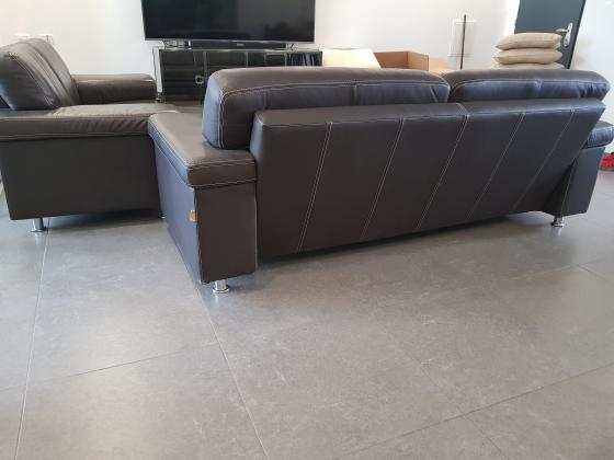 סלון עור אמיתי, בצבע חום כהה