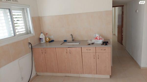 לוין אפשטיין 10 (נווה אלון)