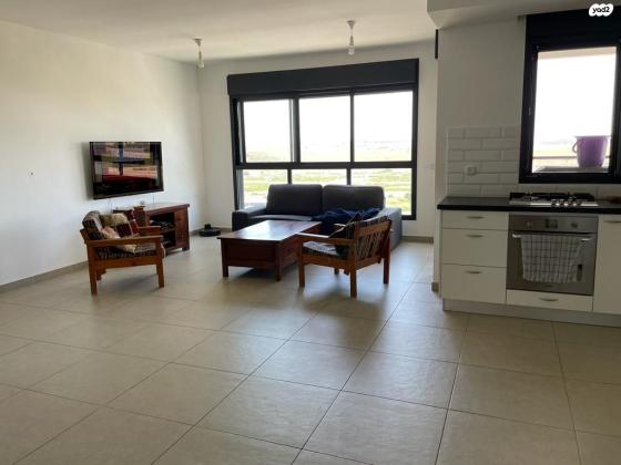 חיים הרצוג 7 (פסגות אפק)