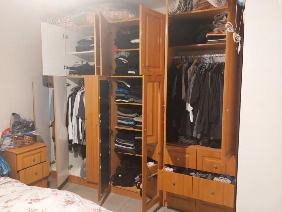 2 ארונות 12 דלתות ו3 מגרות 2
