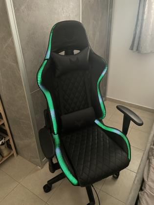 כיסא גיימינג מטורף משולב לדים