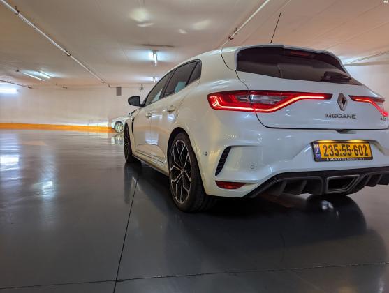 רנו מגאן קופה / ספורט (2020)