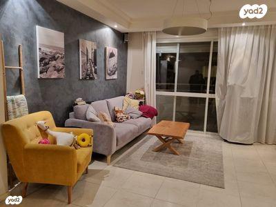 זלמן שניאור 11 (מרכז)