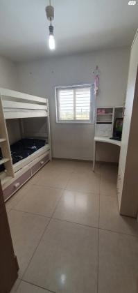 מעפילי אגוז 16 (קרית דוד)