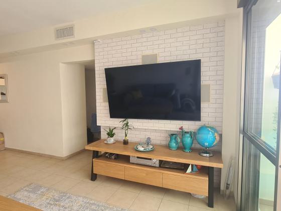 הרב שלום שבזי 155 (מצפה אפק)