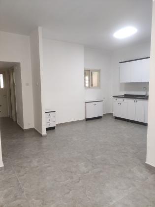 הרב דוד באזוב 6 (קריית שרת)