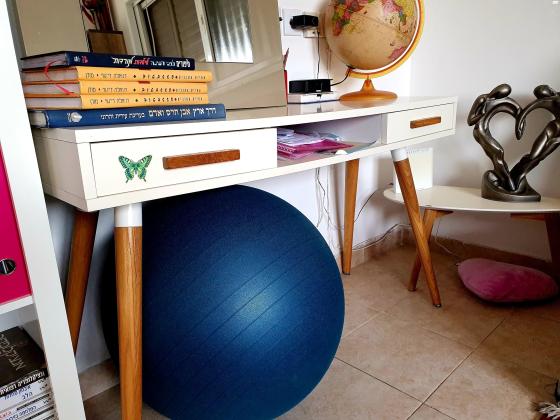 קונסולה בצבע שמנת (צביעה בתנור)