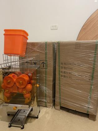 מסחטת מיץ תפוזים ורימונים מקצועית