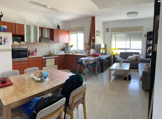 דרך יצחק רבין 12 (מרכז העיר)