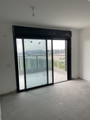 חייקה גרוסמן 4 (נאות עוזי)