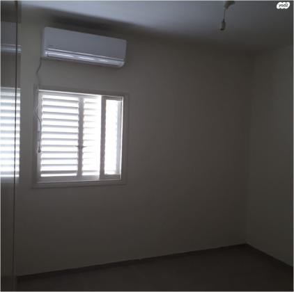 מנדלי מוכר ספרים 4 (אגרובנק)