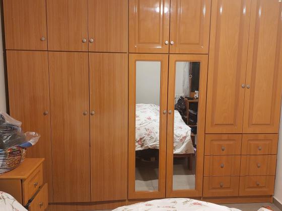 2 ארונות 12 דלתות ו3 מגרות 2