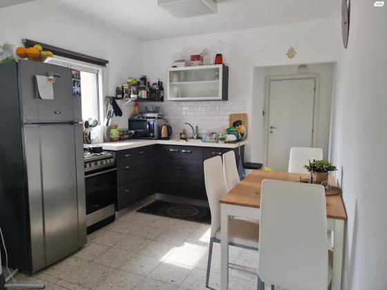 יעקב מדהלה 11 (שעריים מזרחי)