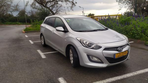 יונדאי i30CW (2014)