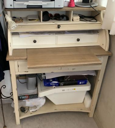 שולחן כתיבה מביתילי מאוד מיוחד