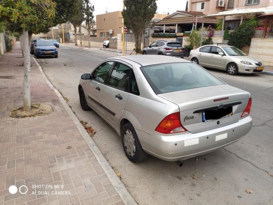 פורד פוקוס (2001)