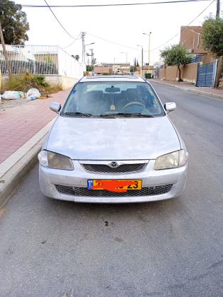 מאזדה 323 לאנטיס (2000)