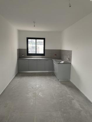 חייקה גרוסמן 4 (נאות עוזי)