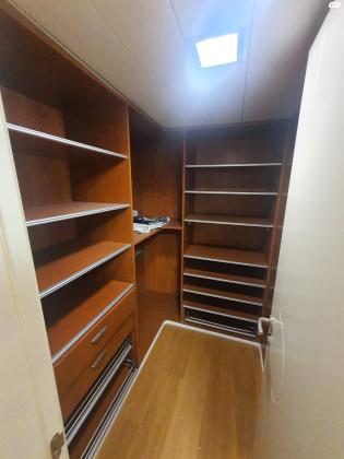 מגדל שורשן 6