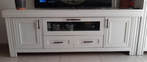 שולחן קפה, מזנון ויטרינה מעץ