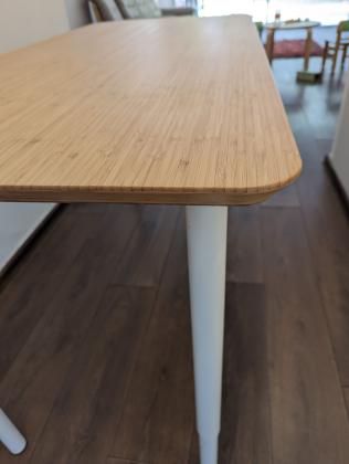 שולחן כתיבה מודולרי של איקאה,