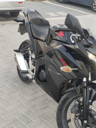 הונדה CBR125R (2017)