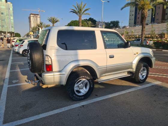 טויוטה לנד קרוזר פרדו קצר (2002)