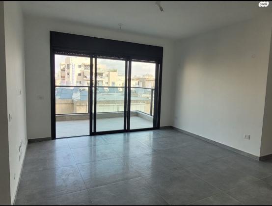 דוד וולפסון 37 (עין גנים)