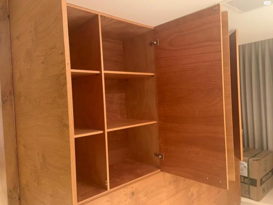 מזנון טלויזה / קיר דקורטיבי