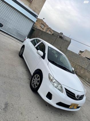 טויוטה קורולה (2011)