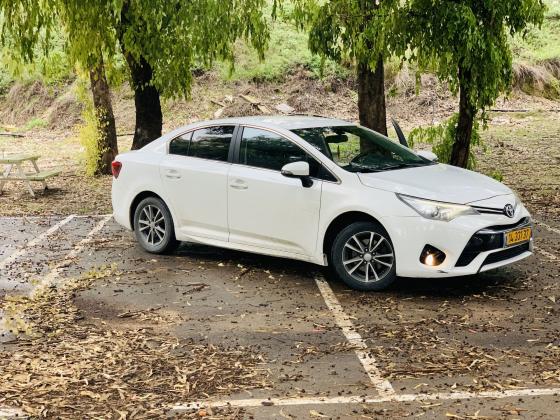 טויוטה אוונסיס (2016)