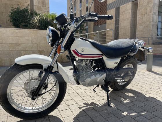 סוזוקי RV125 ואן-ואן (2011)