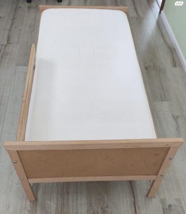 מיטה לילד של IKEA מדגם
