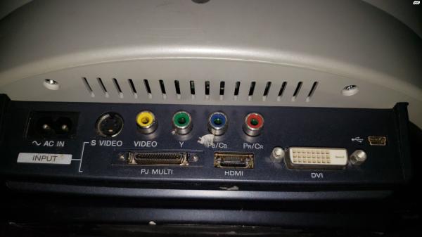 מקרן SONY VPL-HS20 תקין כחדש