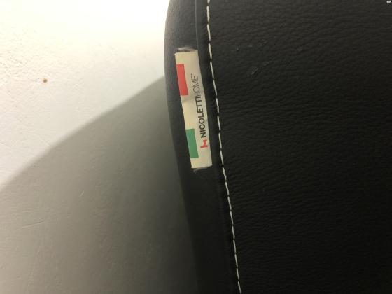 ספת עור מהממת של ניקולטי