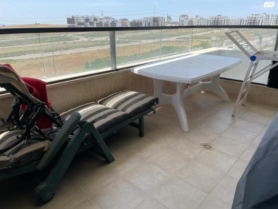 חיים הרצוג 7 (פסגות אפק)