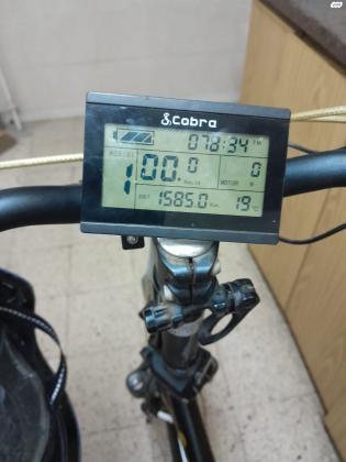 אופניים חשמליים של חברת (קוברה