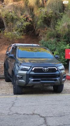 טויוטה היילקס 4X4 (2021)
