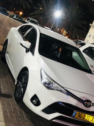 טויוטה אוונסיס (2016)